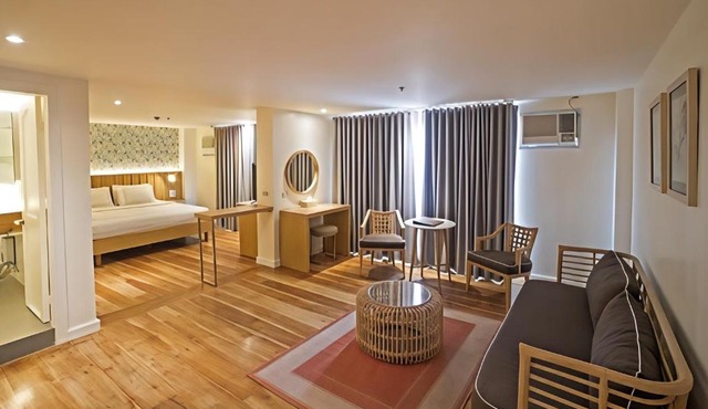 Sugarland Hotel