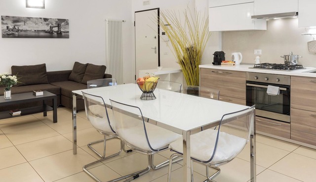 Suite 1