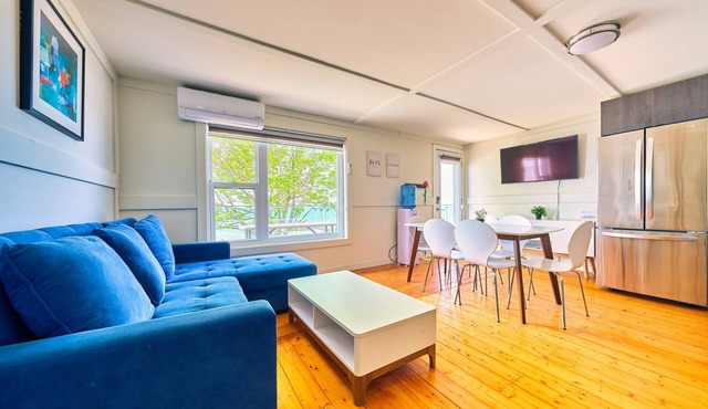 Suite 207: Beautiful 2-Bedroom Beachfront Suite
