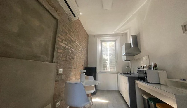 Suite 649 Bilocale con terrazzo