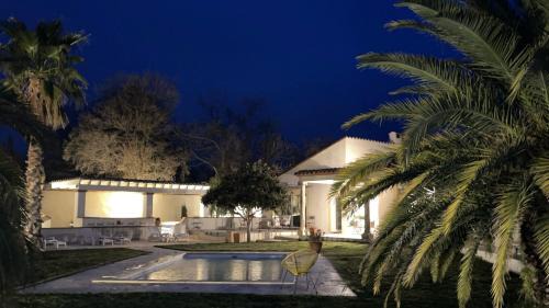 Suite climatisée dans Mas avec Piscine
