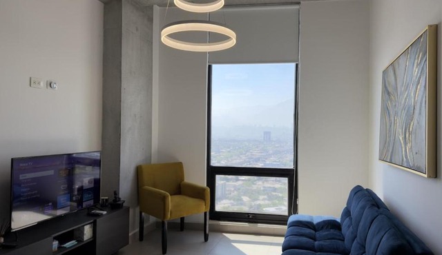 Suite Ejecutiva con Vistas y Estacionamiento
