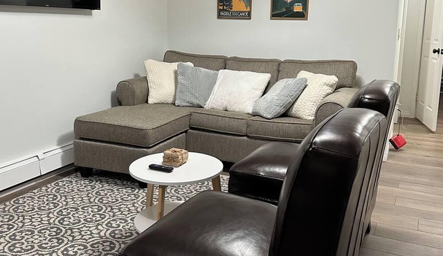 Suite in beautiful Jasper National Park. Mountains, wildlife and more!