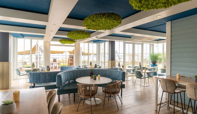Suite in Hellevoetsluis by the Beach