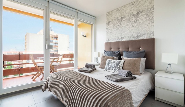 SUITE ON 7TH EXCELLENT BALCONY WITH THE BEST VIEW IN TOWN - 1Br