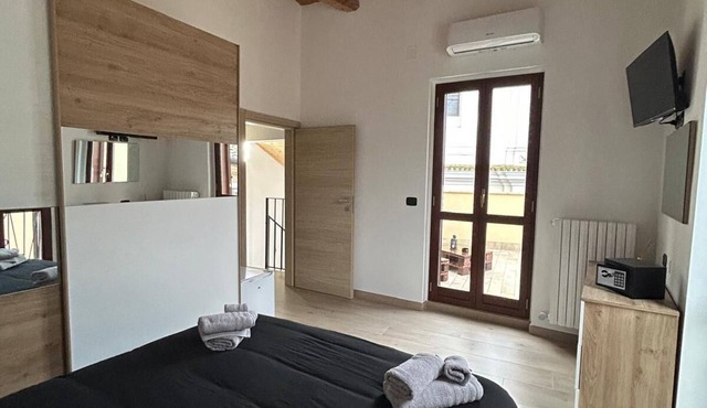Suite room with private en suite bathroom and terrace
