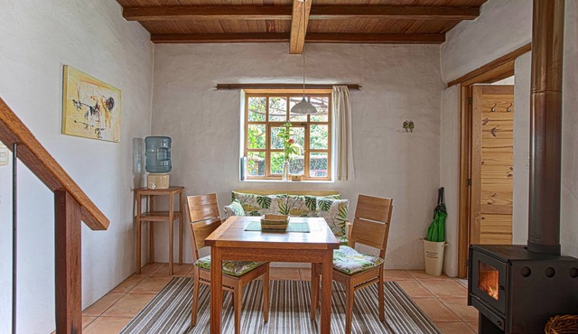 Suite Sol with beautiful gardens In Historical Quito