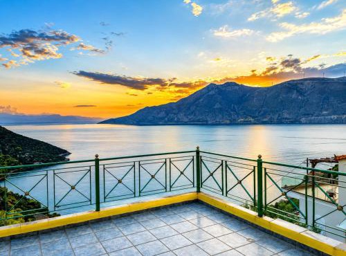 Suite Sunset - Overlooking the Sea in Ag Vasilios