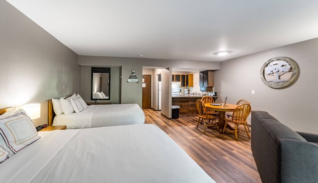 Suite/Unit 6