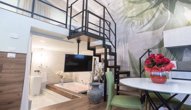 Suite with Jacuzzi and swimming pool in Assisi