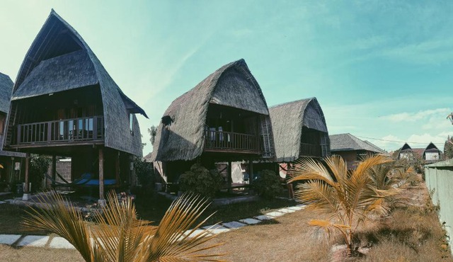 Suka Beach Bungalow