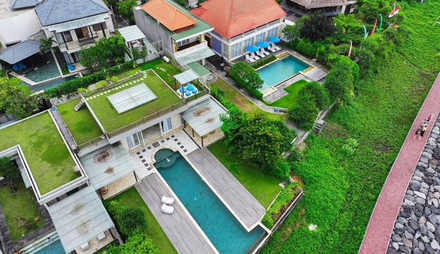 Sukawati Beachfront 2BDR Villa Sahadewa Private Pool Equipped Kitchen Free Wifi