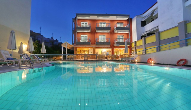 Summer Dream Hotel
