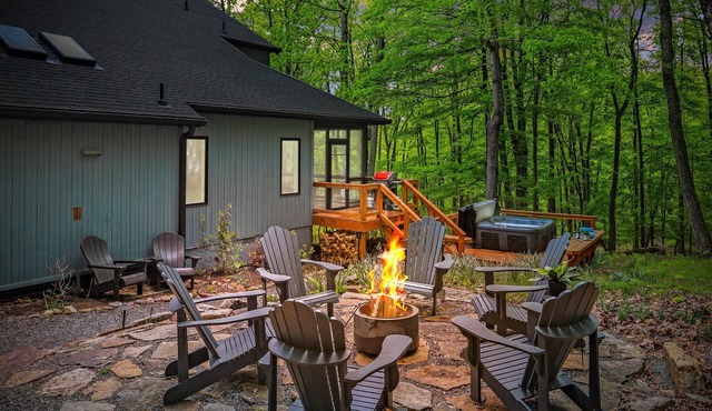 🍉SUMMER FUN☀️WOW🌱5 bdrm 6 ba🫧PREMIER HOST😎5 STAR Mountainside getaway🪷HOT TUB