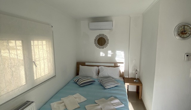 Summer panorama ground floor studio