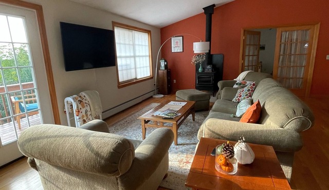 Summer retreat minutes from Lake Winnipesauke