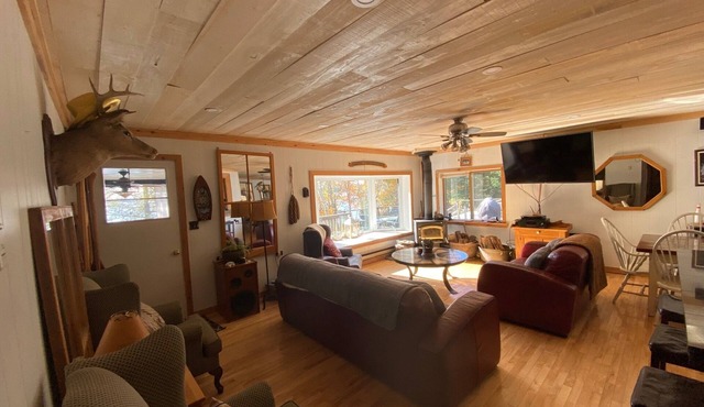 Summer's here. Special Rate 5 Bed Lake Rosseau Escape: Water Toys Included!