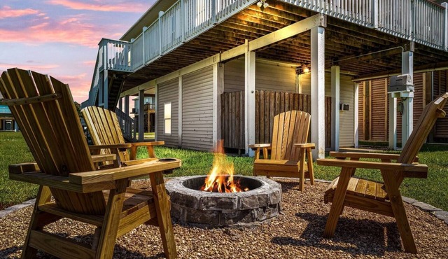 Summer Specials! | Game Room | Pets | King Bed