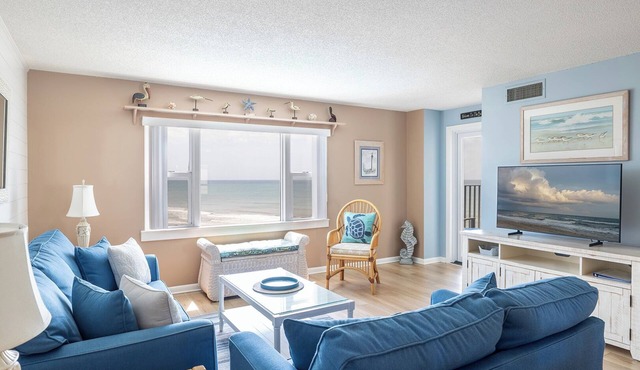 Summer Winds C-523, Oceanfront Condo in Indian Beach, NC!