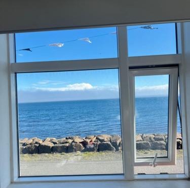 Summerhouse by the ocean