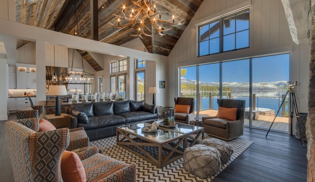 Summerhouse - Lakefront - TLUXP