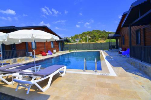 Summertime Bungalows