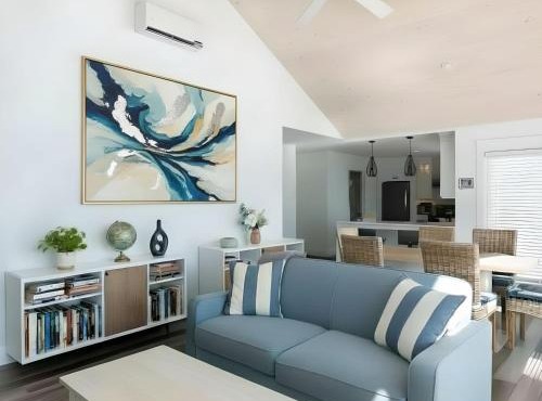 SUMMIT BREEZE RETREAT
