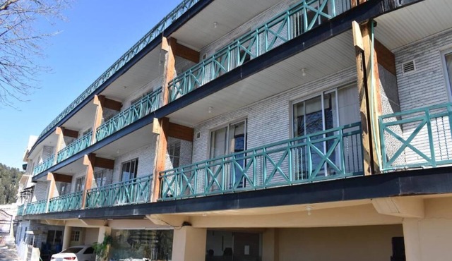 Summit Hotel