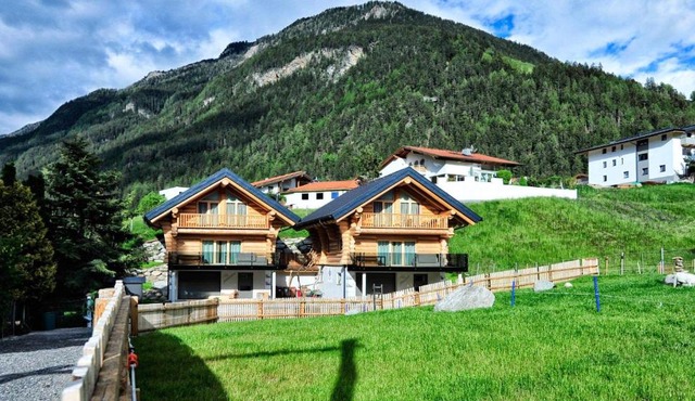 Summit Lodges