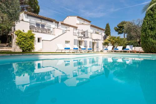 Sumptuous villa - AC- 6BR- 12P- Cannes