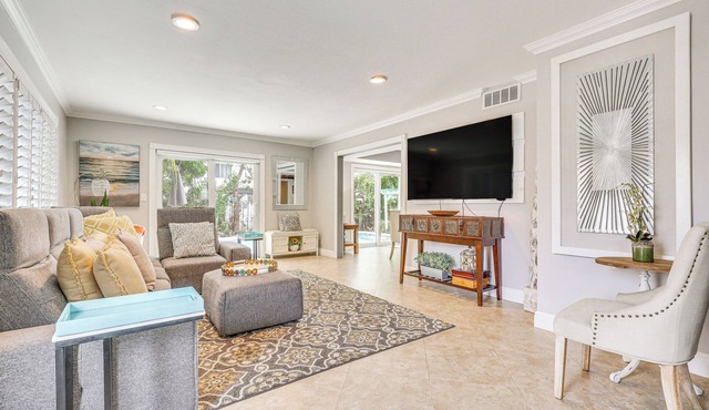 Sun-Soaked Pompano Beach Home w/Private Pool!
