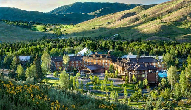 Sun Valley Resort, Three Bedroom Four Beds Village Condo