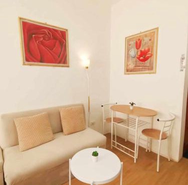 Sunbeams Studio Unit