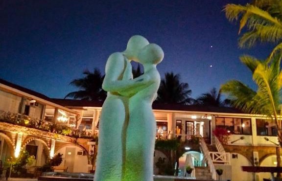 Sunbloom Beachfront Hotel and Restaurant Zambales