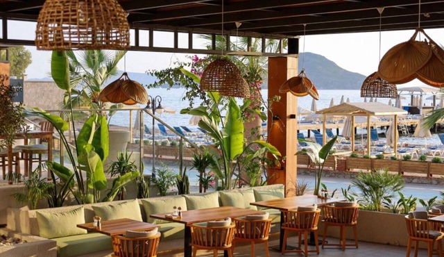 SUNDANCE SUITES HOTEL