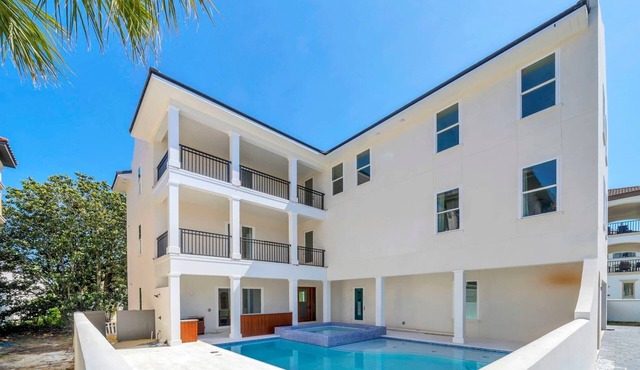 Sundancer | 1PM Check in! | Brand New Luxury 6 Bedroom Plus Bunk Room! | FREE Beach Chairs & Golf Cart! | Game Room | Gulf Views | Private Beach