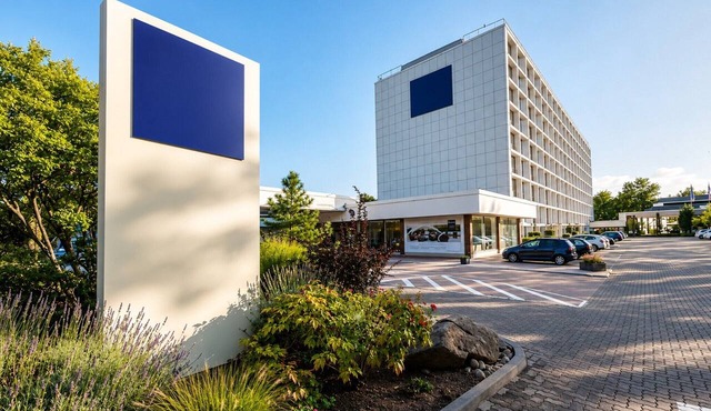 Sunday Hotel Taunus Zentrum Frankfurt Twin Room