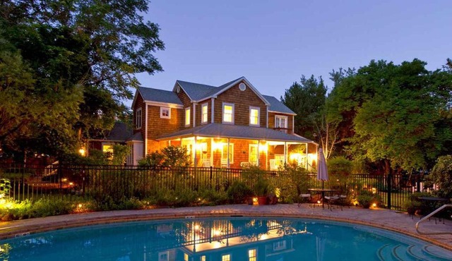Sunflower Hill Inn