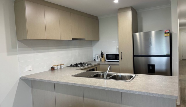 Sunflower Homes: Light and Easy Space