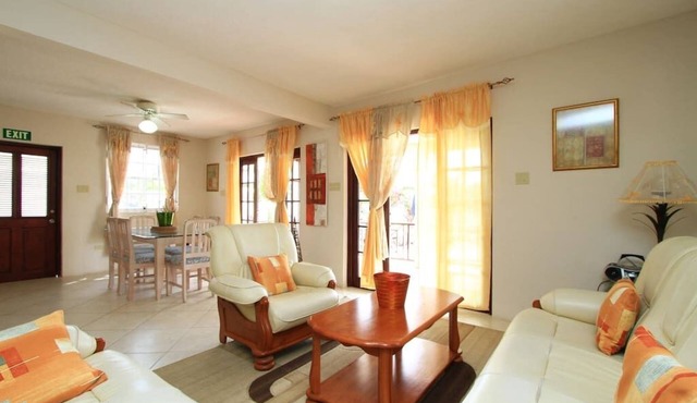 Sungold House: Ginger Lily Apartment