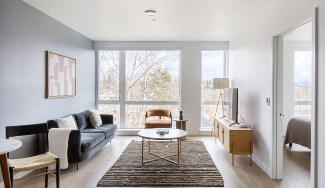 Sunlit Central District 1BR w/Gym & BBQ, nr downtown, by Blueground