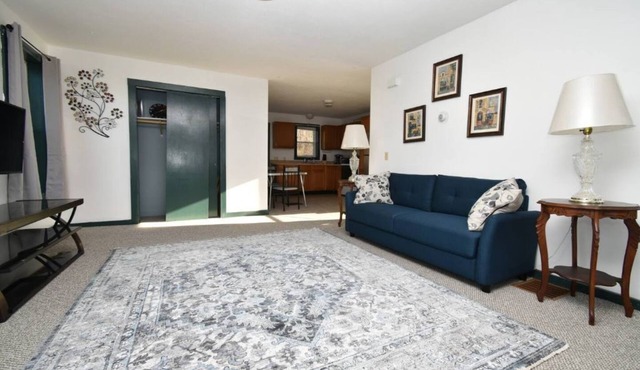 Sunny 3 Bedroom Duplex.
