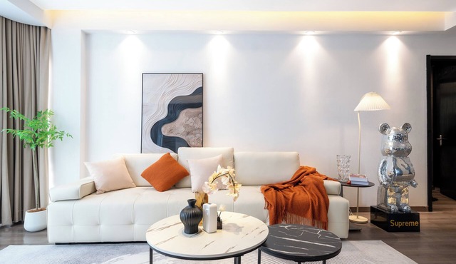 Sunny Abode 3Bedroom Located in Huangpu and 100 meters from the subway station