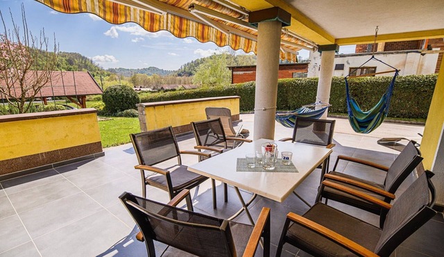 Sunny and Spacious Apartments with Terrace near Water Park - Three Bedroom Apartment with Terrace