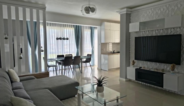Sunny Apartment