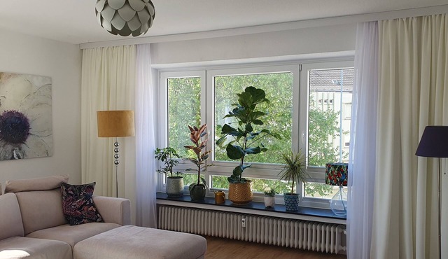 Sunny apartment with balcony, very central near the main train station