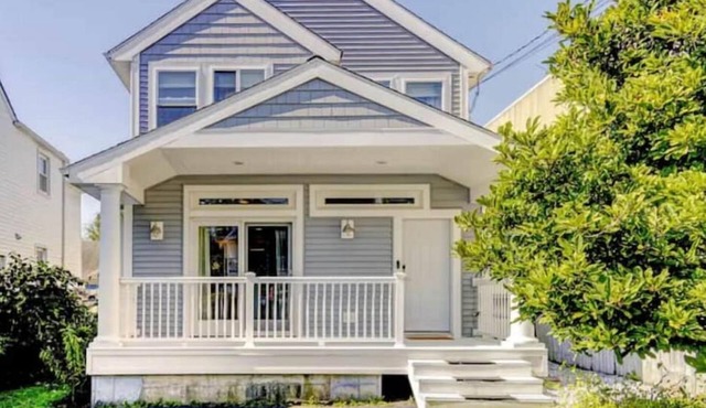 Sunny Beach Cottage close to Yale 1.5 hr from NYC