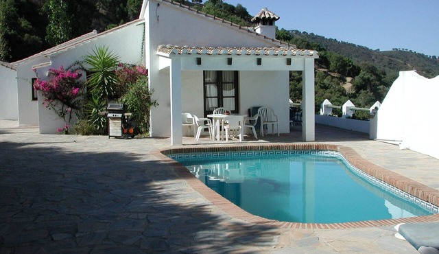 Sunny Casares Villa with Pool
