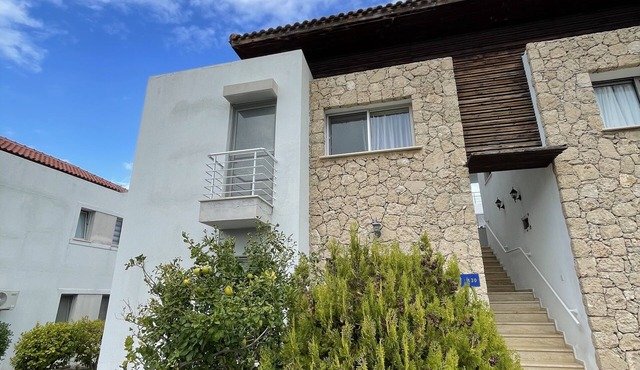 Sunny Cypriot Apartment W/Site Pool, Gym and Kids playing area!