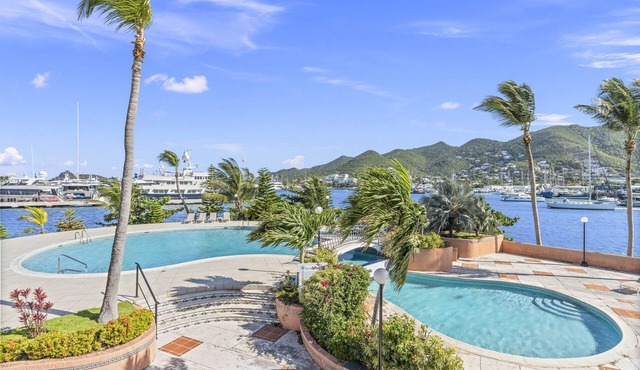 Sunny Days at Simpson Bay Yacht Club